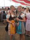 BadSCHUSSENRIED-Dirndl-Weltrekord-141004-04-10-2014-Bodenseecommunity-seechat_de-DSCF4798.JPG