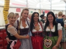 BadSCHUSSENRIED-Dirndl-Weltrekord-141004-04-10-2014-Bodenseecommunity-seechat_de-DSCF4849.JPG