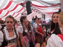 BadSCHUSSENRIED-Dirndl-Weltrekord-141004-04-10-2014-Bodenseecommunity-seechat_de-DSCF4877.JPG