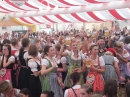 BadSCHUSSENRIED-Dirndl-Weltrekord-141004-04-10-2014-Bodenseecommunity-seechat_de-DSCF4889.JPG