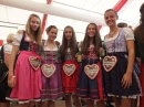 BadSCHUSSENRIED-Dirndl-Weltrekord-141004-04-10-2014-Bodenseecommunity-seechat_de-DSCF4907.JPG