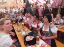 BadSCHUSSENRIED-Dirndl-Weltrekord-141004-04-10-2014-Bodenseecommunity-seechat_de-DSCF4980.JPG