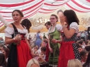 BadSCHUSSENRIED-Dirndl-Weltrekord-141004-04-10-2014-Bodenseecommunity-seechat_de-DSCF4984.JPG