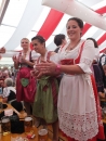 BadSCHUSSENRIED-Dirndl-Weltrekord-141004-04-10-2014-Bodenseecommunity-seechat_de-DSCF4992.JPG