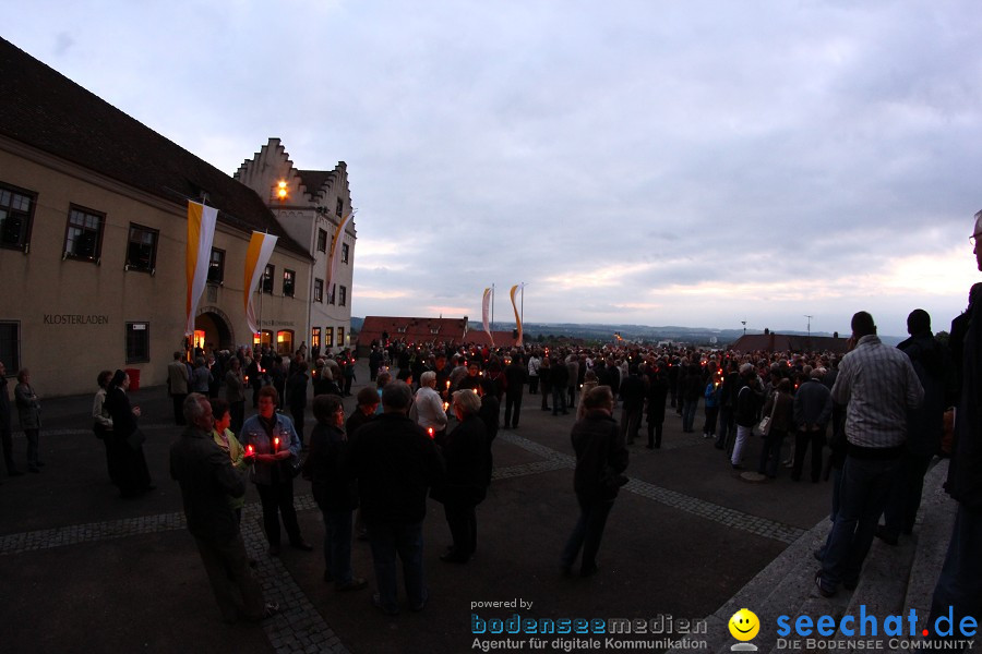 Festgottesdienst in der Basilika mit einer Lichterprozession: Weingarten, 2