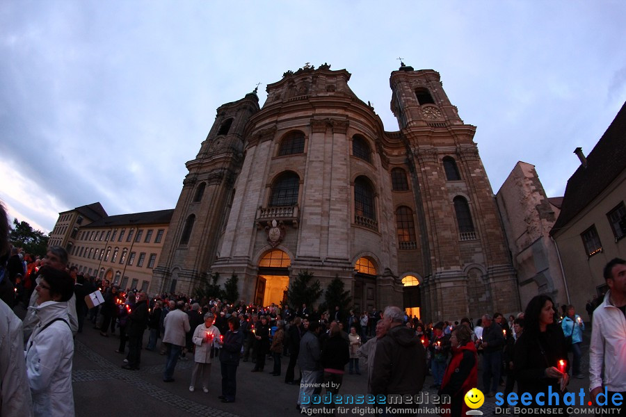 Festgottesdienst in der Basilika mit einer Lichterprozession: Weingarten, 2