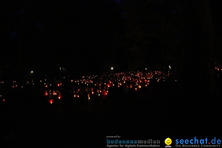 Festgottesdienst in der Basilika mit einer Lichterprozession: Weingarten, 2