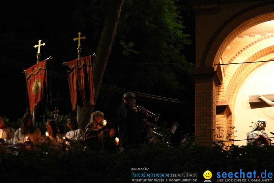 Festgottesdienst in der Basilika mit einer Lichterprozession: Weingarten, 2