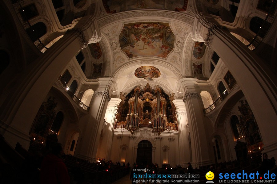 Festgottesdienst in der Basilika mit einer Lichterprozession: Weingarten, 2