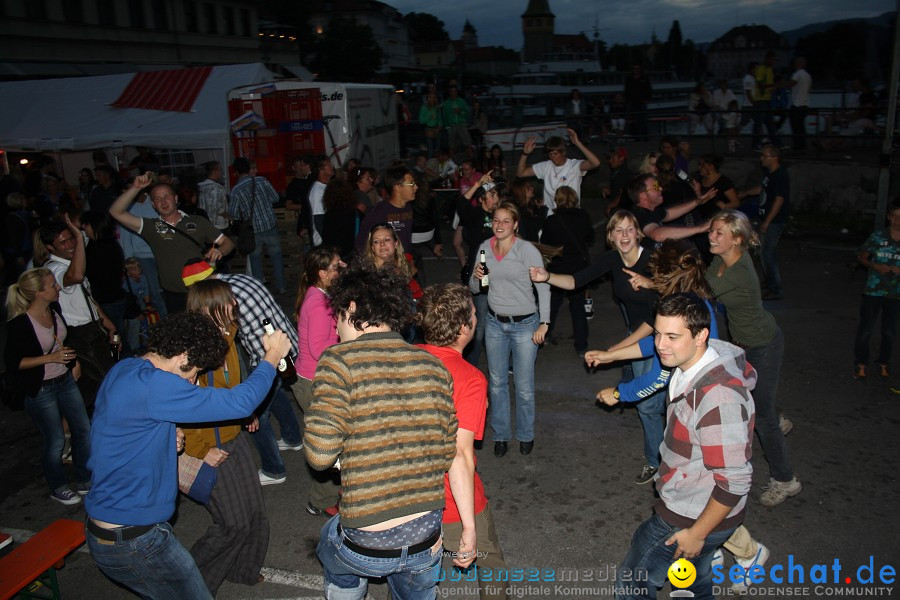 Fliegerparty am 5. Internationalen Seehafenfliegen 2011: Lindau am Bodensee