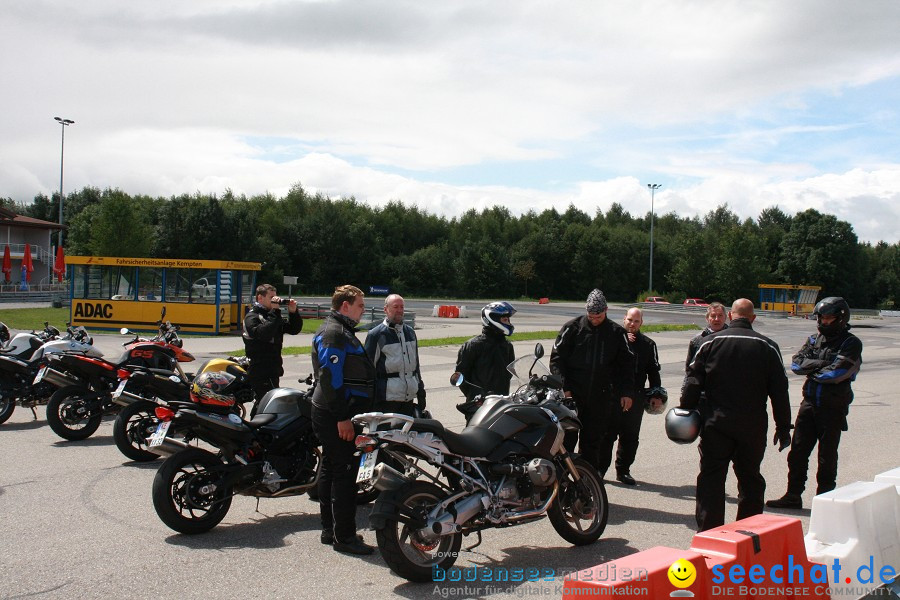 seechat.de Motorradtag: BMW-Wiedereinsteigertraining auf der ADAC-Fahrsiche