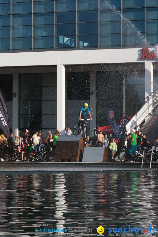 LAKEJUMP: Messe EUROBIKE 2011: Friedrichshafen am Bodensee, 01.09.2011