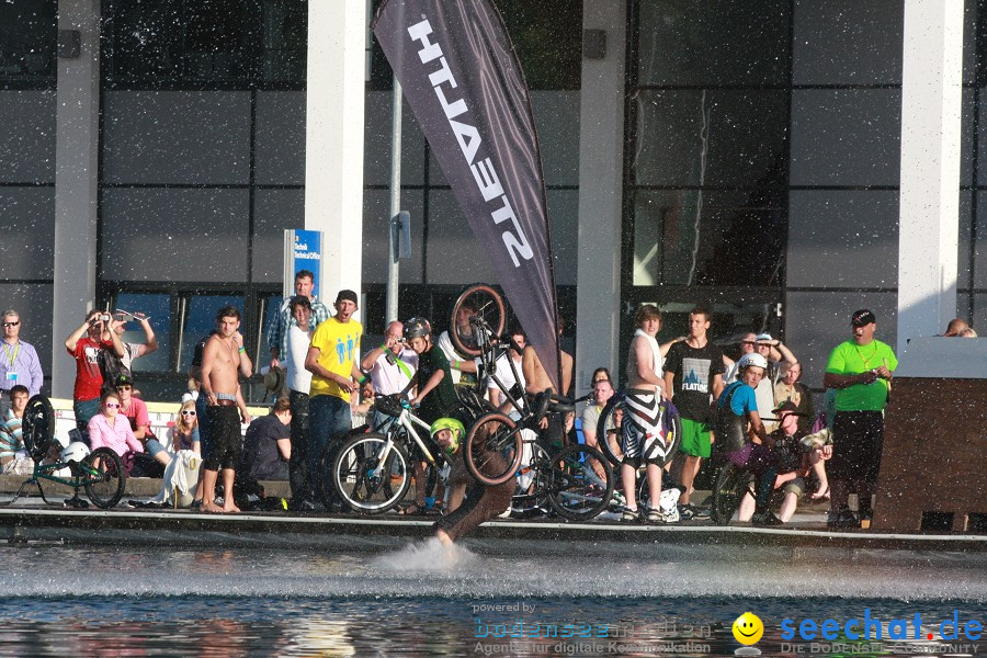 LAKEJUMP: Messe EUROBIKE 2011: Friedrichshafen am Bodensee, 01.09.2011