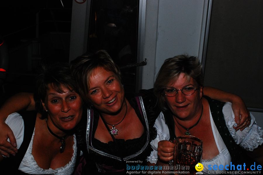 Wiesn-boot-XXL-Ueberlingen-100911-Bodensee-Community-SEECHAT_DE-_171.JPG