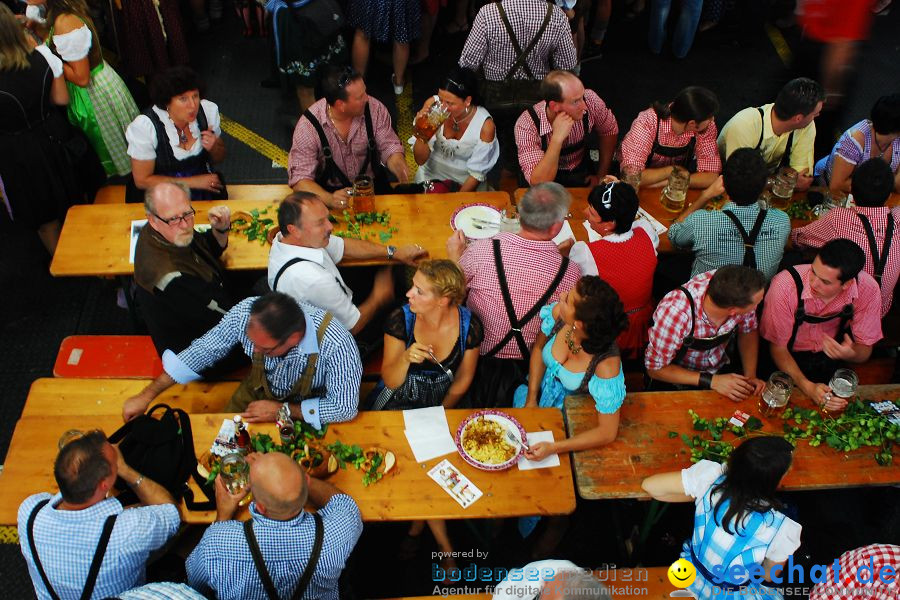 Wiesn-boot-XXL-Ueberlingen-100911-Bodensee-Community-SEECHAT_DE-_23.JPG