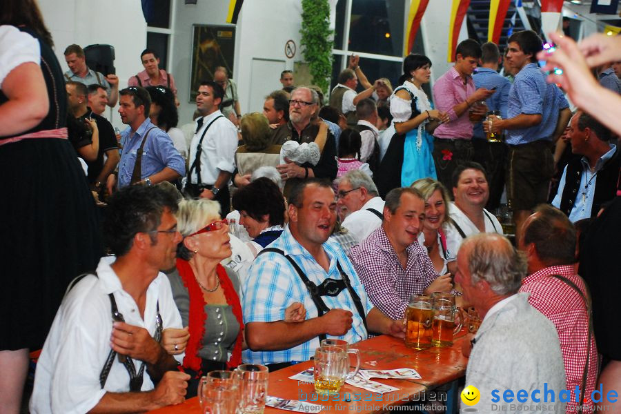 Wiesn-boot-XXL-Ueberlingen-100911-Bodensee-Community-SEECHAT_DE-_65.JPG