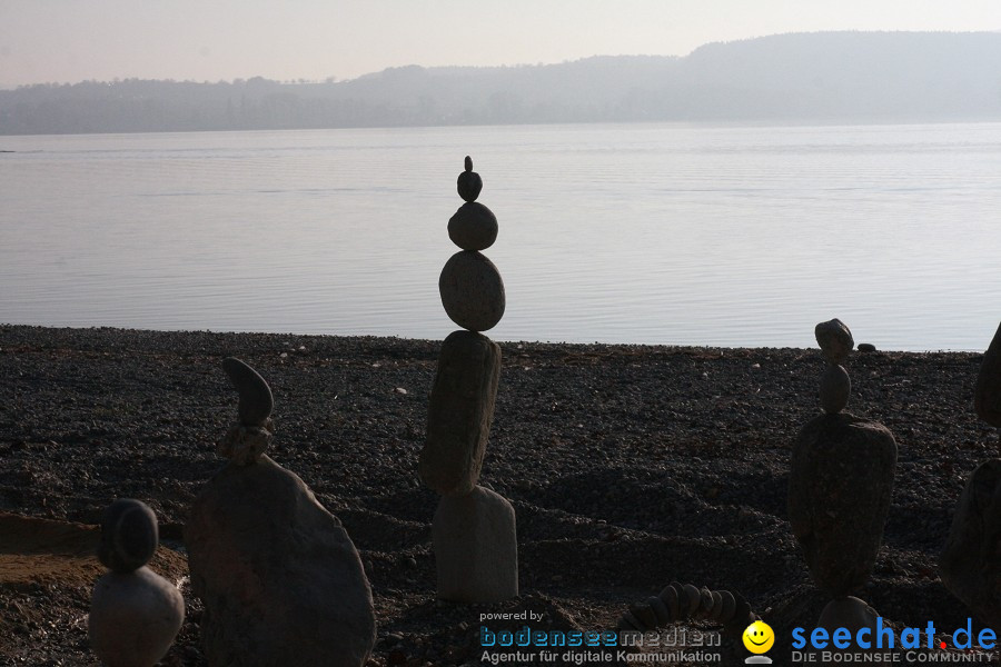 Stein-Balance by Volker Paul: Radolfzell am Bodensee, 12.11.2011