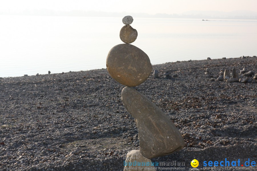 Stein-Balance by Volker Paul: Radolfzell am Bodensee, 12.11.2011