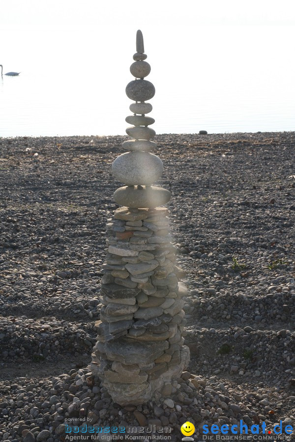 Stein-Balance by Volker Paul: Radolfzell am Bodensee, 12.11.2011