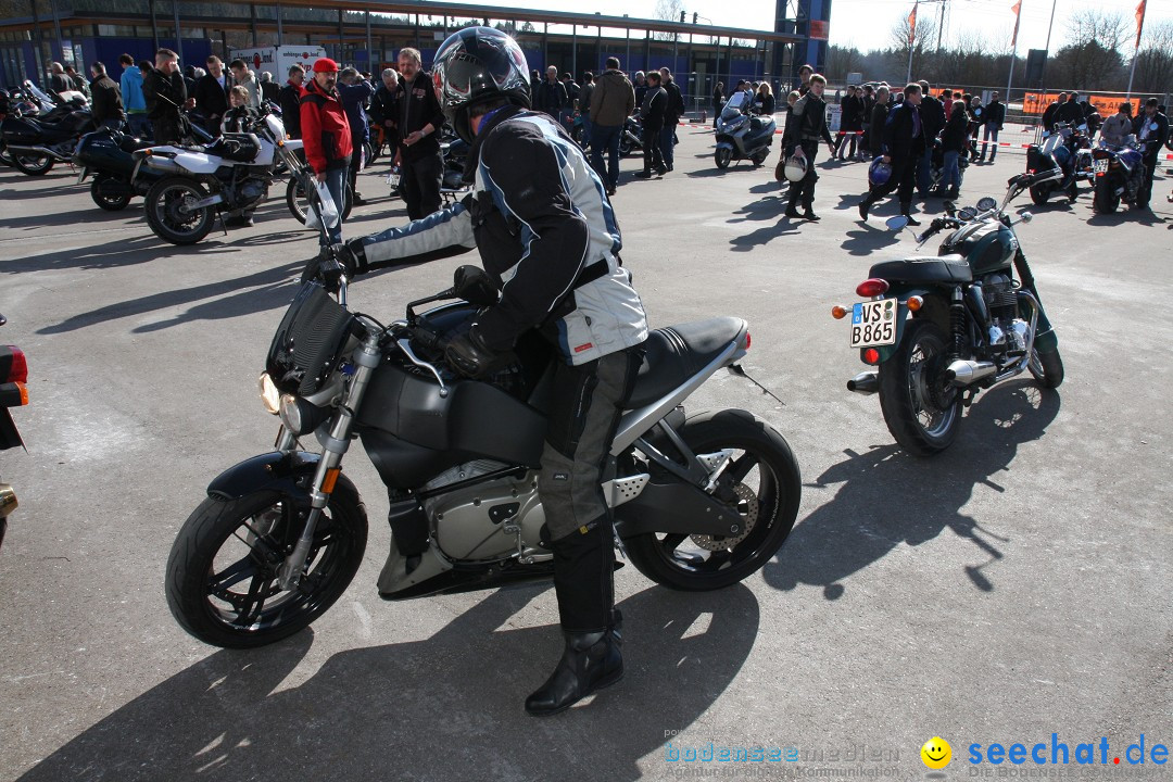 SUEMA-Sueddeutsche-Motorrad-Ausstellung-Villingen-Schwenningen-10032012_SEECHAT-DE-IMG_0945.JPG