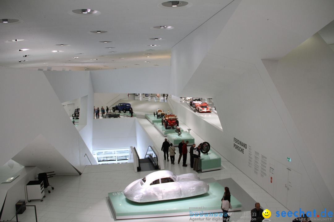 Porsche-Museum: Stuttgart-Zuffenhausen, 20.04.2012