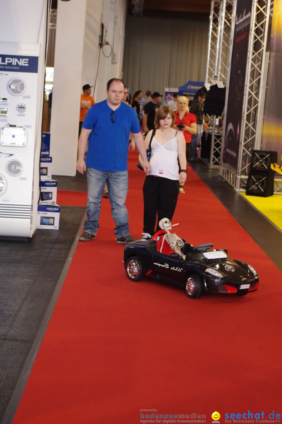 TUNING WORLD BODENSEE: Messe Friedrichshafen, 30.04.2012