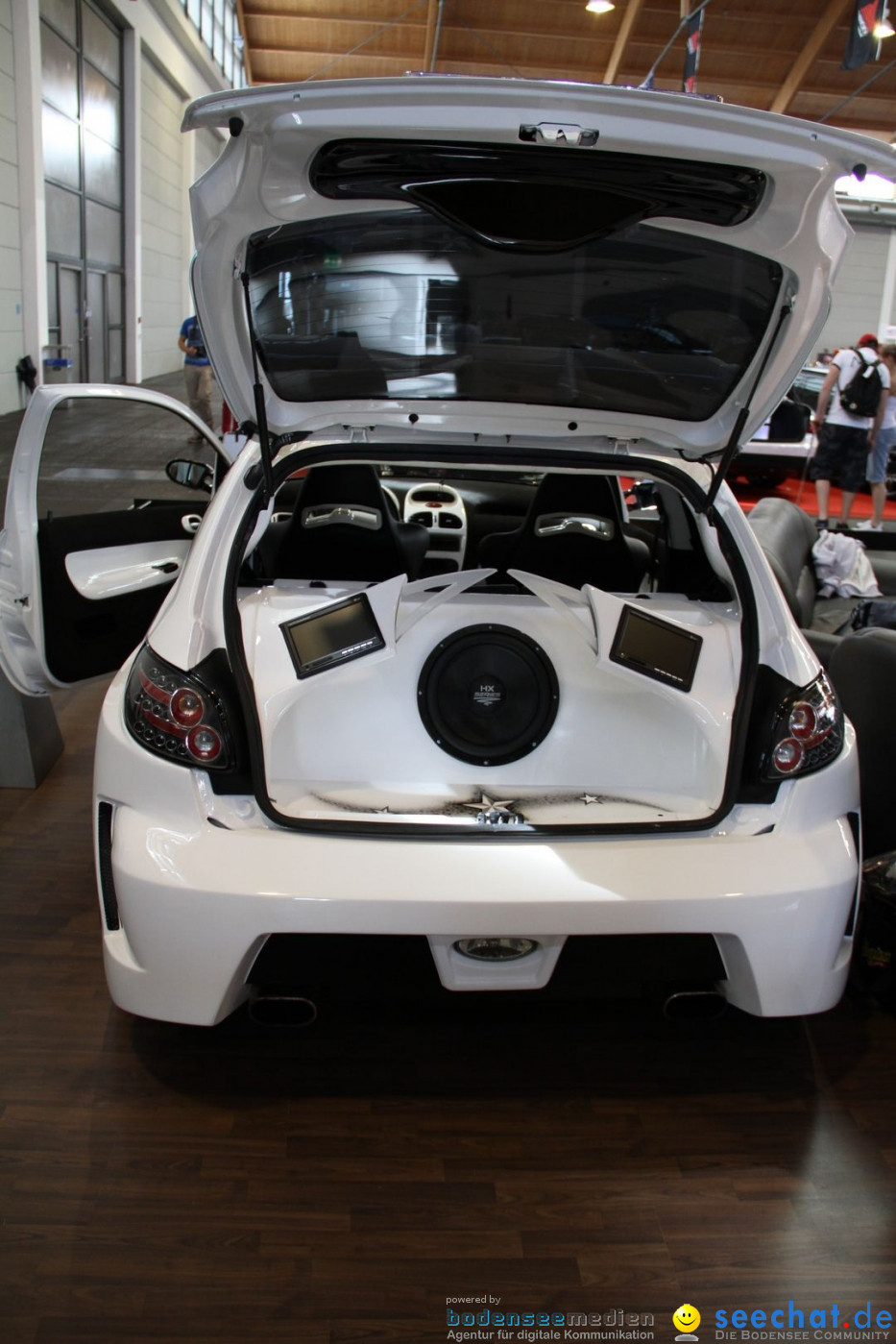 TUNING WORLD BODENSEE: Messe Friedrichshafen, 30.04.2012