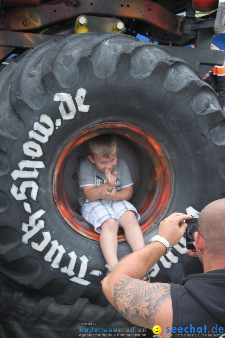 XXXXL-Monster-Truck-Show: Volkertshausen am Bodensee, 24.06.2012