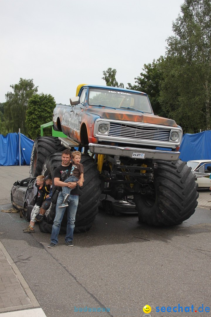 XXXXL-Monster-Truck-Show: Volkertshausen am Bodensee, 24.06.2012