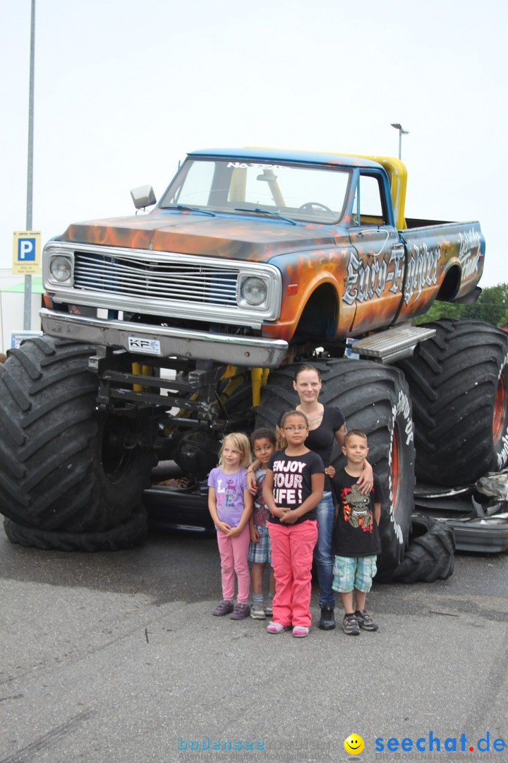 XXXXL-Monster-Truck-Show: Volkertshausen am Bodensee, 24.06.2012