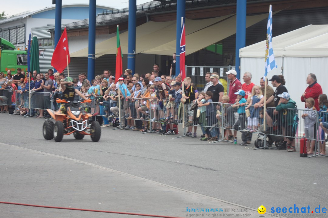 XXXXL-Monster-Truck-Show: Volkertshausen am Bodensee, 24.06.2012