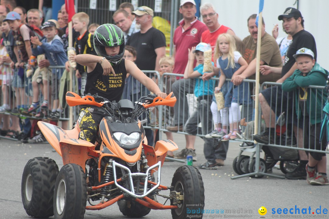 XXXXL-Monster-Truck-Show: Volkertshausen am Bodensee, 24.06.2012