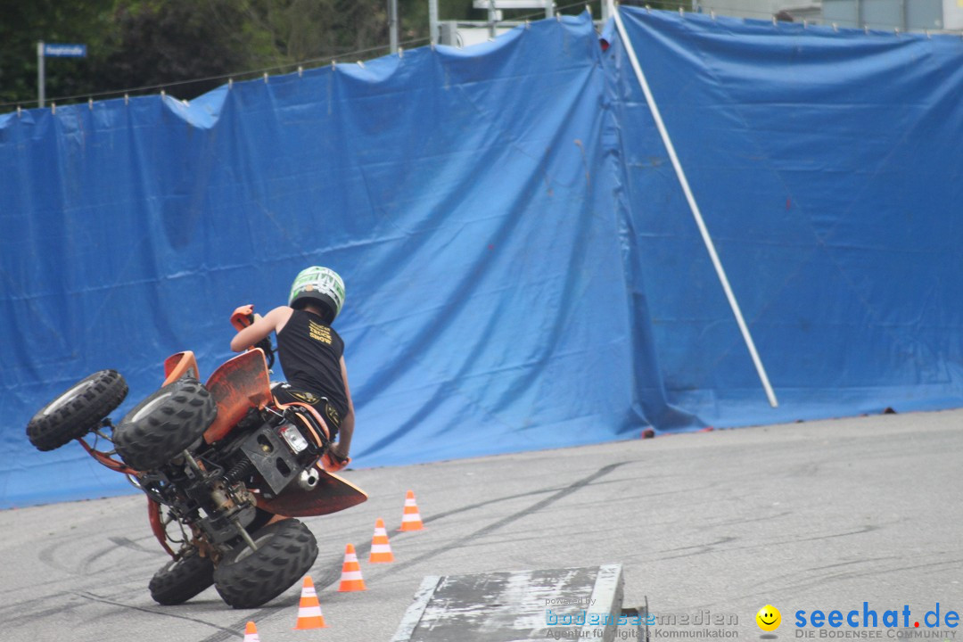 XXXXL-Monster-Truck-Show: Volkertshausen am Bodensee, 24.06.2012