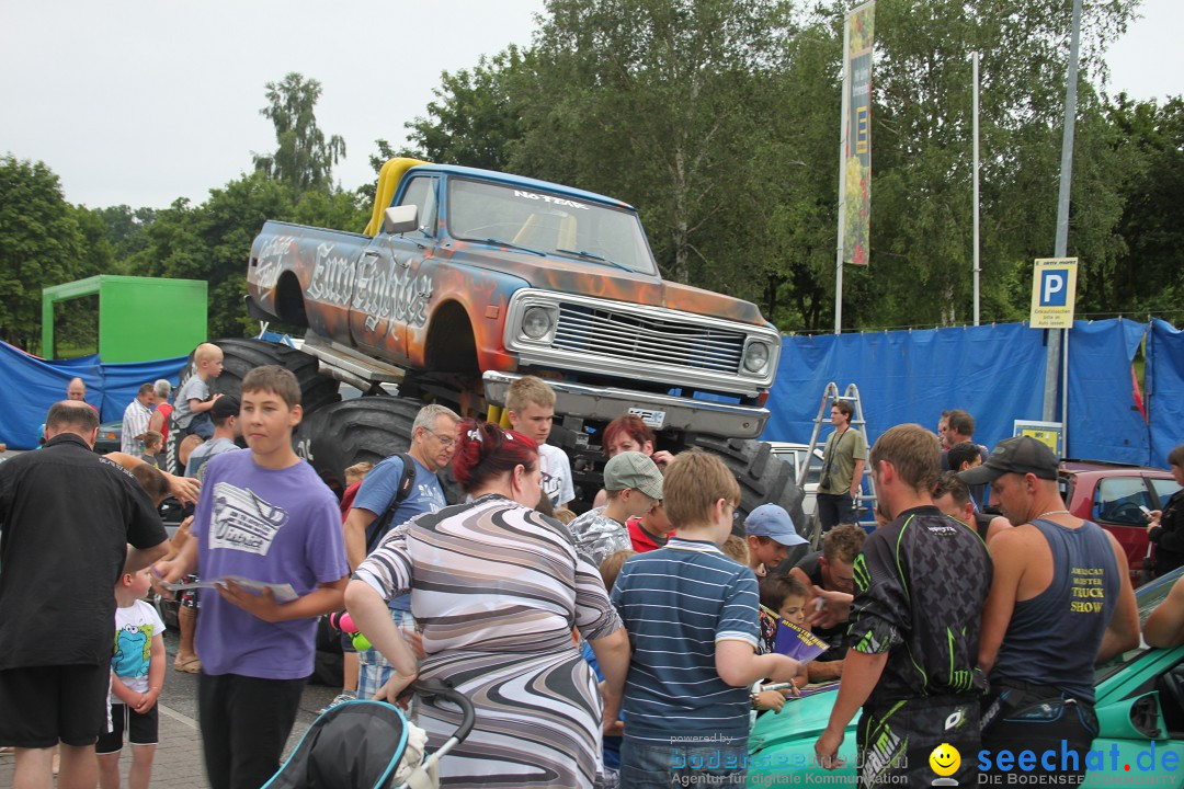 XXXXL-Monster-Truck-Show: Volkertshausen am Bodensee, 24.06.2012