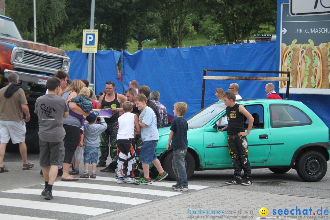 XXXXL-Monster-Truck-Show: Volkertshausen am Bodensee, 24.06.2012