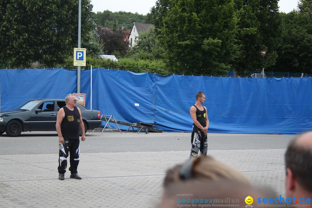 XXXXL-Monster-Truck-Show: Volkertshausen am Bodensee, 24.06.2012