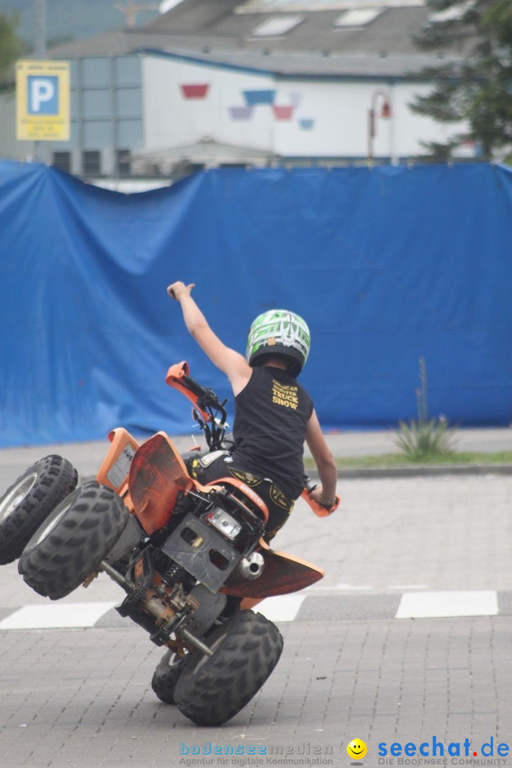 XXXXL-Monster-Truck-Show: Volkertshausen am Bodensee, 24.06.2012