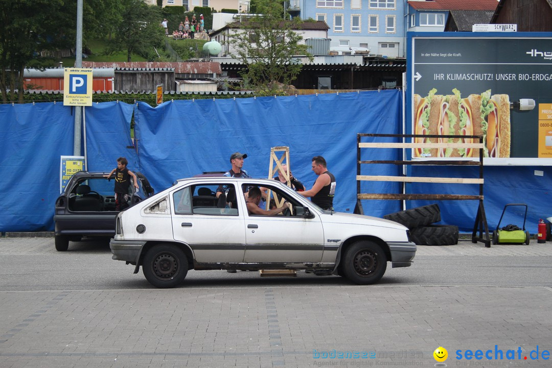 XXXXL-Monster-Truck-Show: Volkertshausen am Bodensee, 24.06.2012