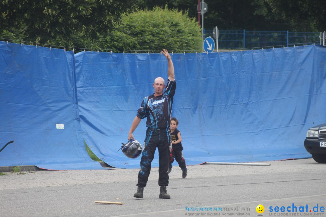 XXXXL-Monster-Truck-Show: Volkertshausen am Bodensee, 24.06.2012