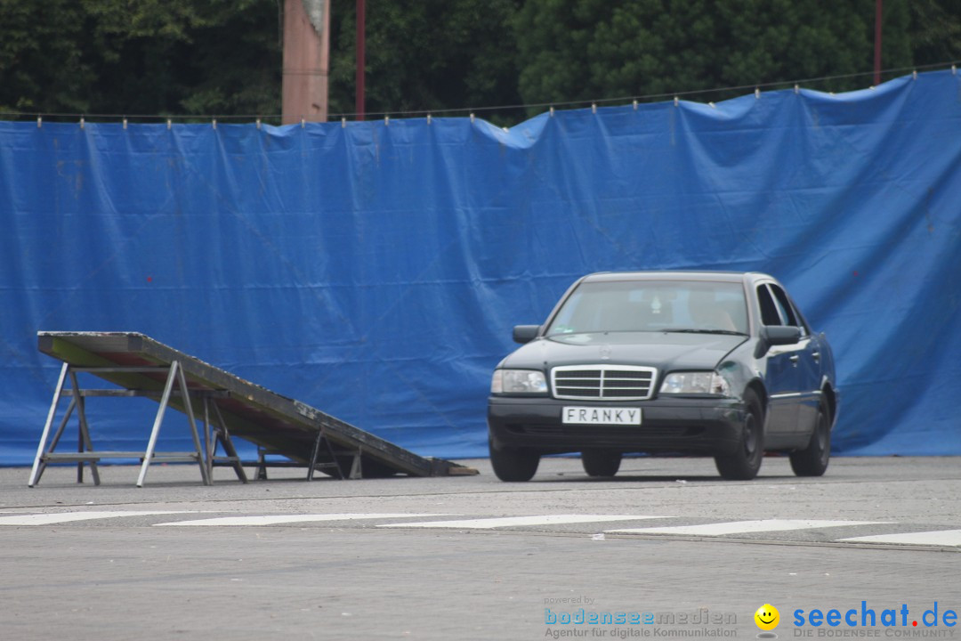 XXXXL-Monster-Truck-Show: Volkertshausen am Bodensee, 24.06.2012