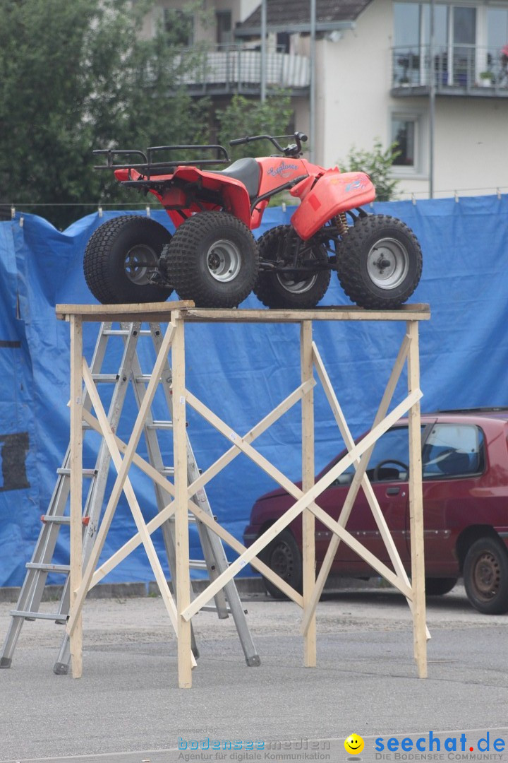 XXXXL-Monster-Truck-Show: Volkertshausen am Bodensee, 24.06.2012