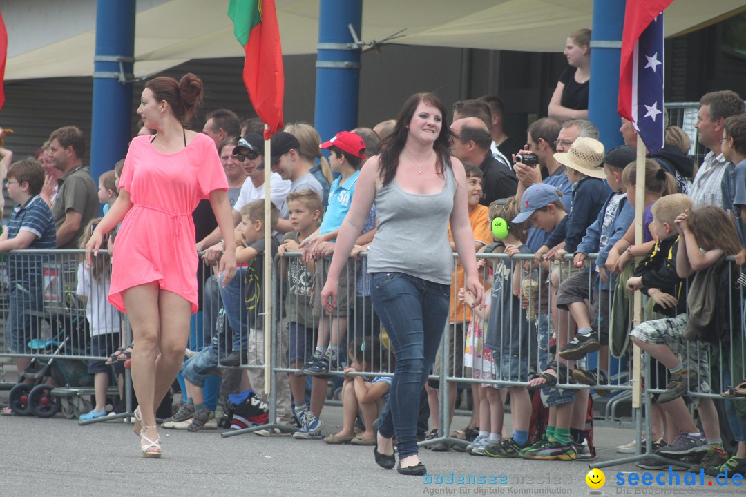 XXXXL-Monster-Truck-Show: Volkertshausen am Bodensee, 24.06.2012