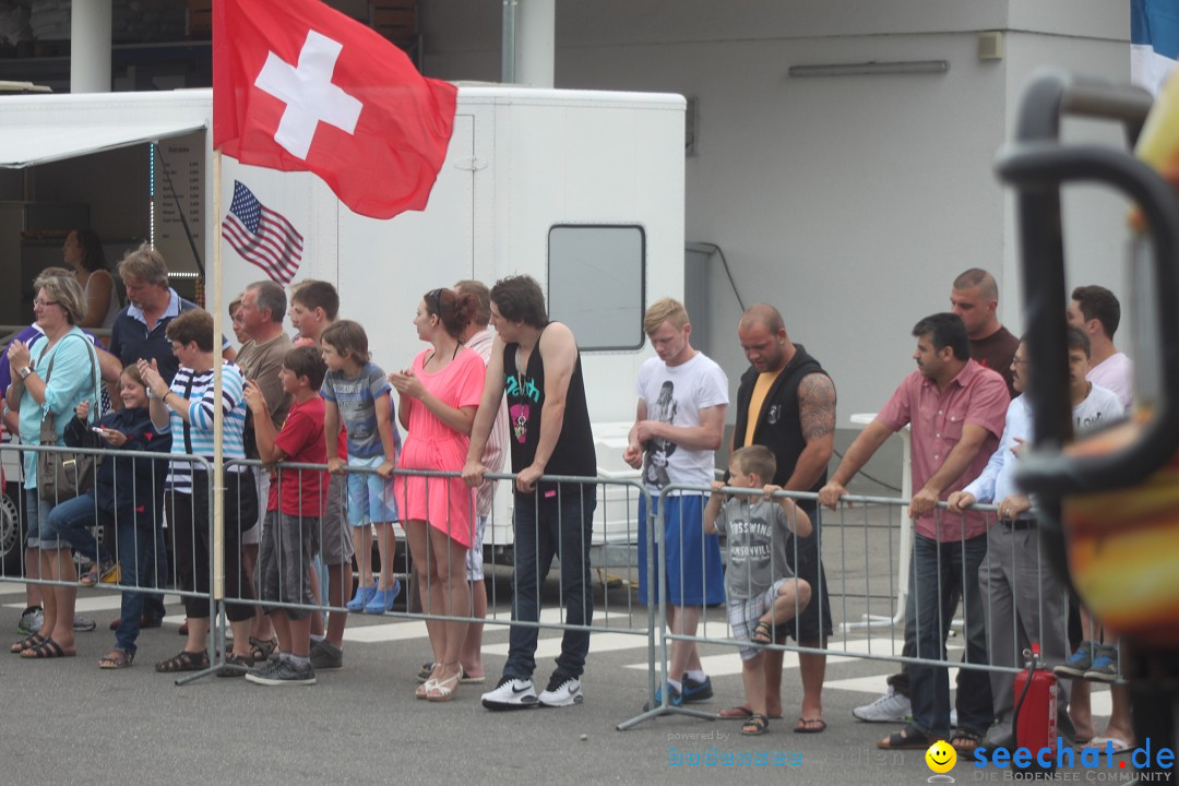 XXXXL-Monster-Truck-Show: Volkertshausen am Bodensee, 24.06.2012