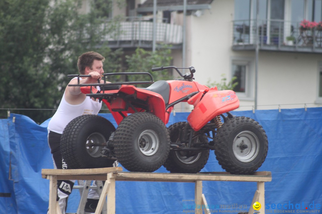 XXXXL-Monster-Truck-Show: Volkertshausen am Bodensee, 24.06.2012