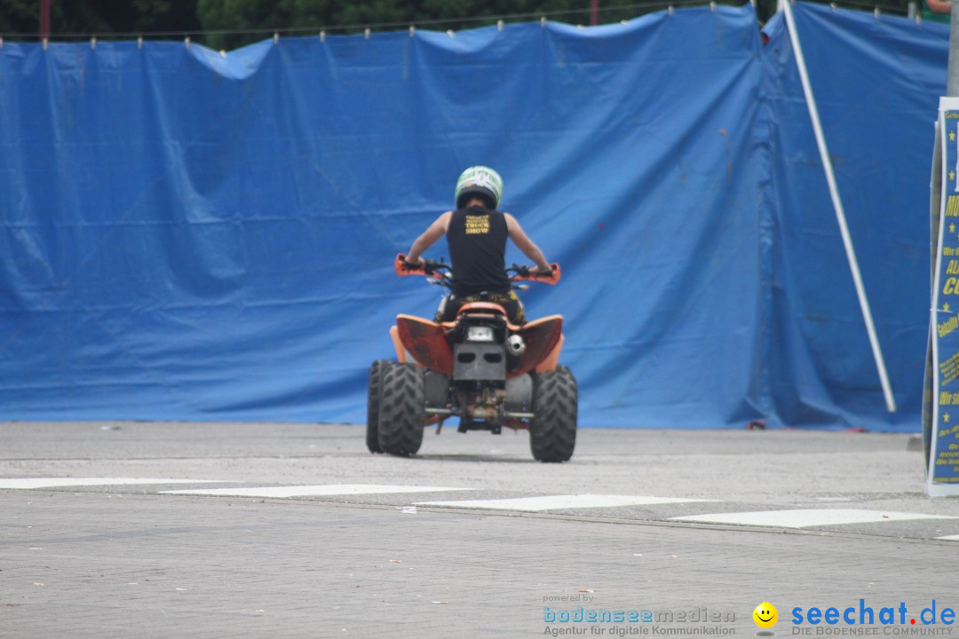 XXXXL-Monster-Truck-Show: Volkertshausen am Bodensee, 24.06.2012