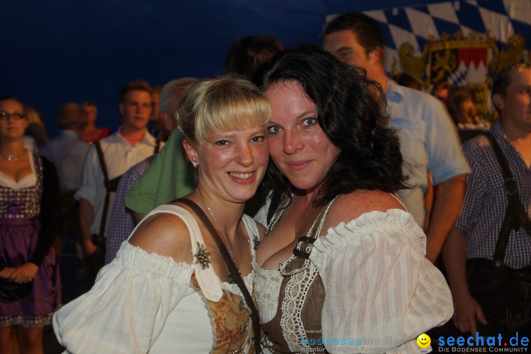 Partyschiff: Lederhosen und Dirndl: Friedrichshafen am Bodensee, 04.08.2012