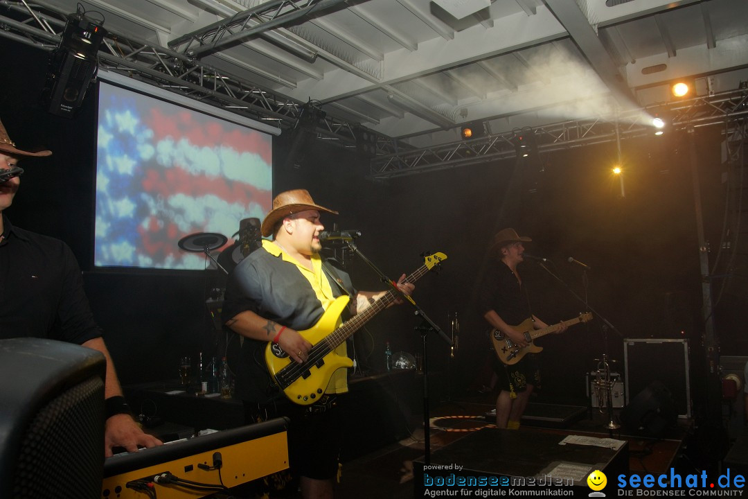 Partyschiff: Lederhosen und Dirndl: Friedrichshafen am Bodensee, 04.08.2012