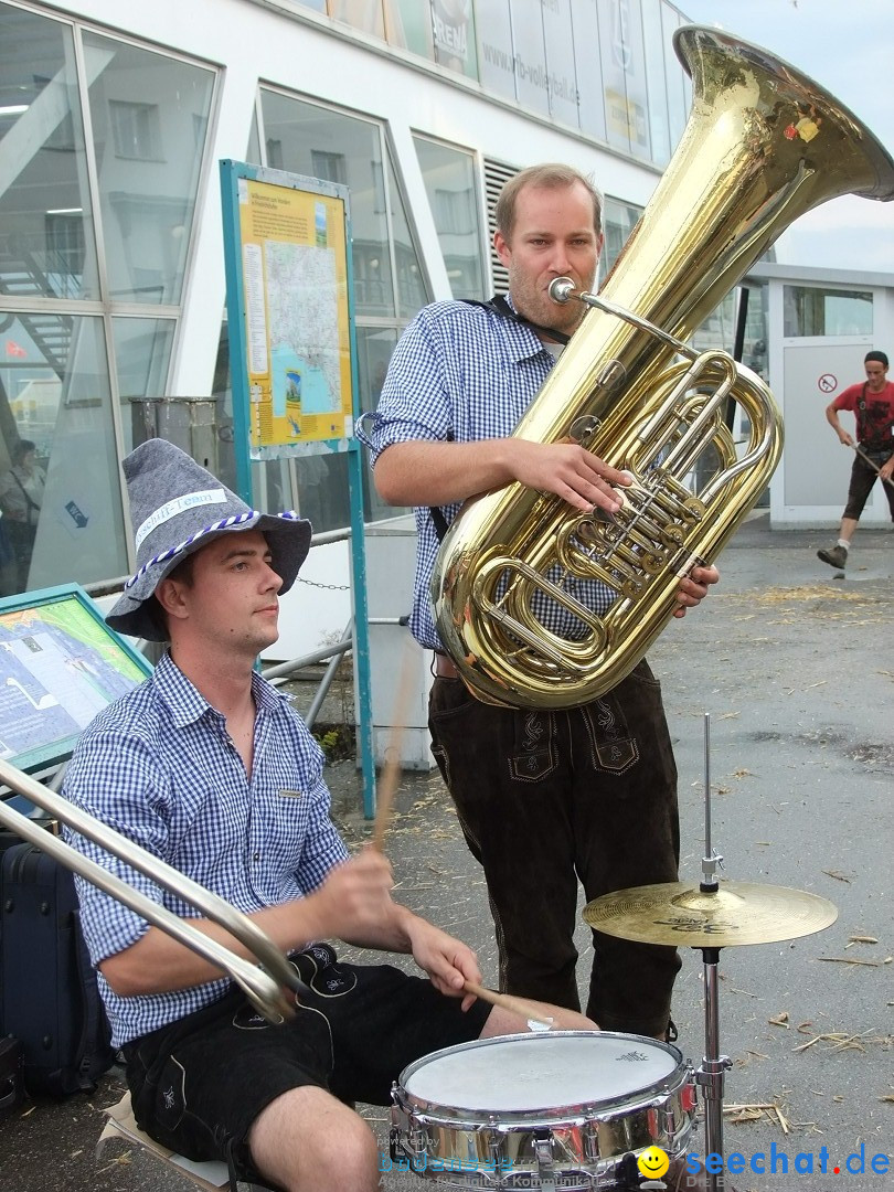 Partyschiff: Lederhosen und Dirndl: Friedrichshafen am Bodensee, 04.08.2012