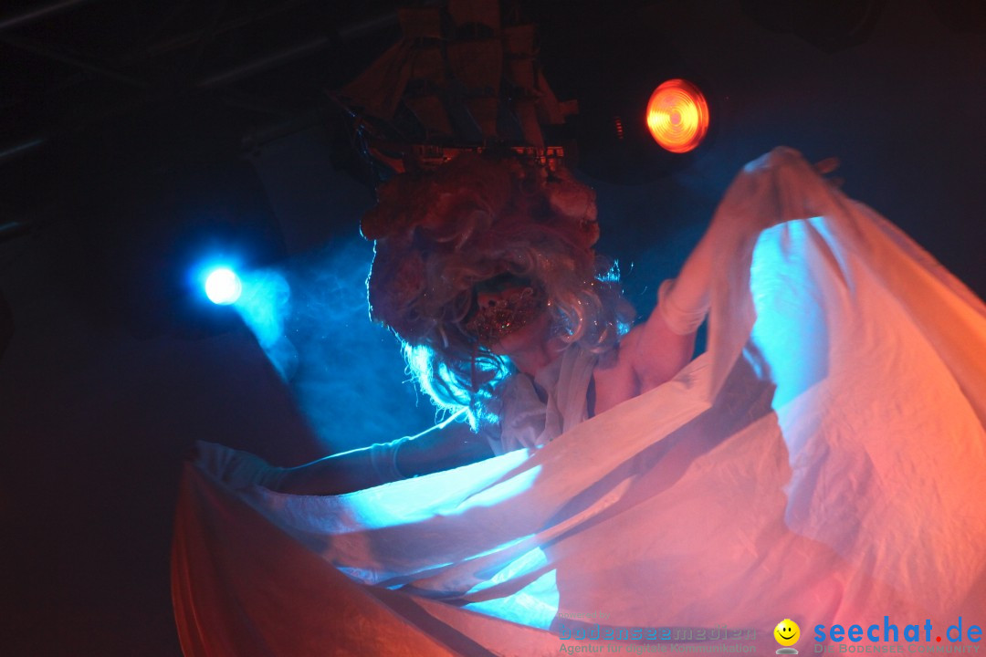 BONAPARTE Konzert im Roxy: Ulm, 12.12.2012