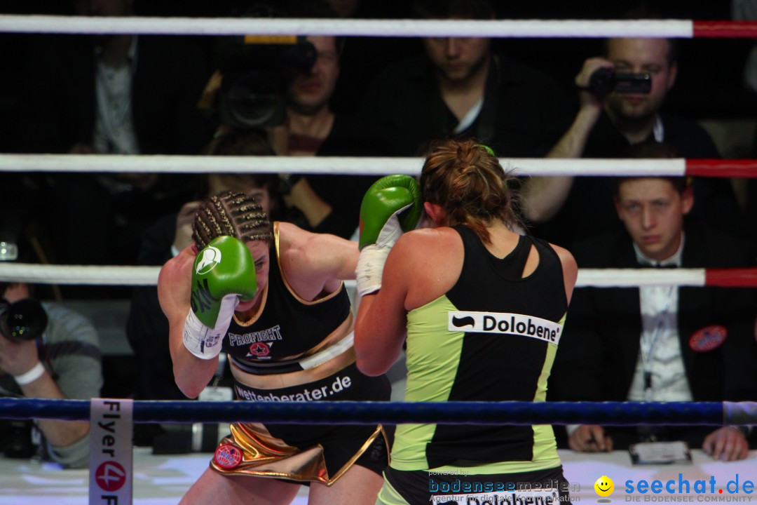 WM-BOXKAMPF: Rola El-Halabi vs. Lucia Morelli: Neu-Ulm, 12.01.2013